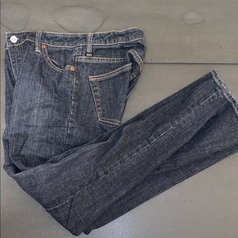 GAP Size 2R Black Boot Cut Stretch Jeans with Classic Stitching